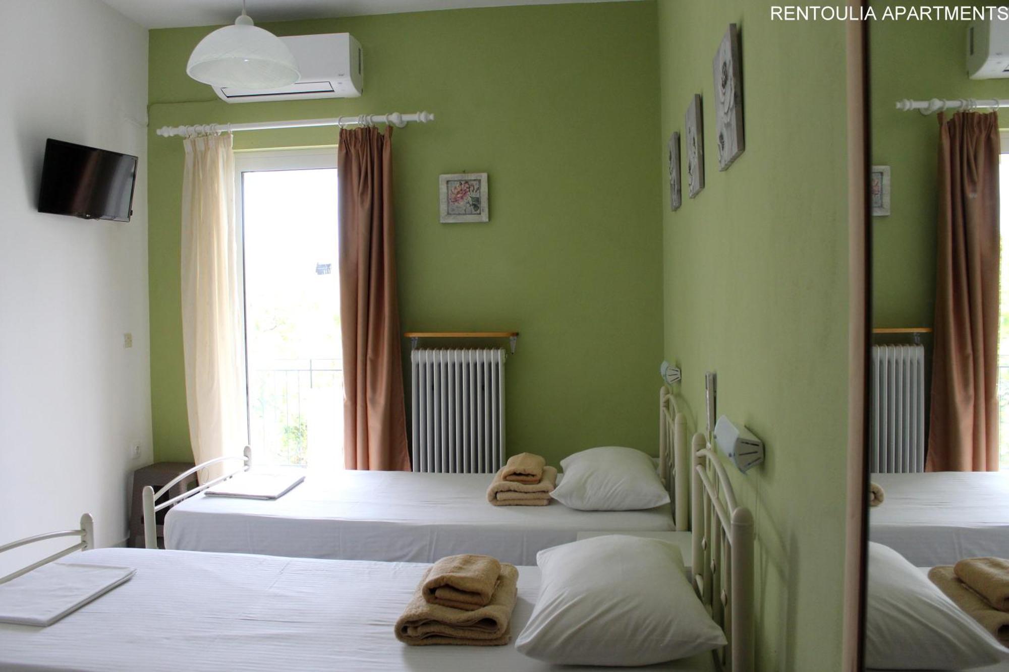 Rentoulia Apartments Poúlithra 外观 照片
